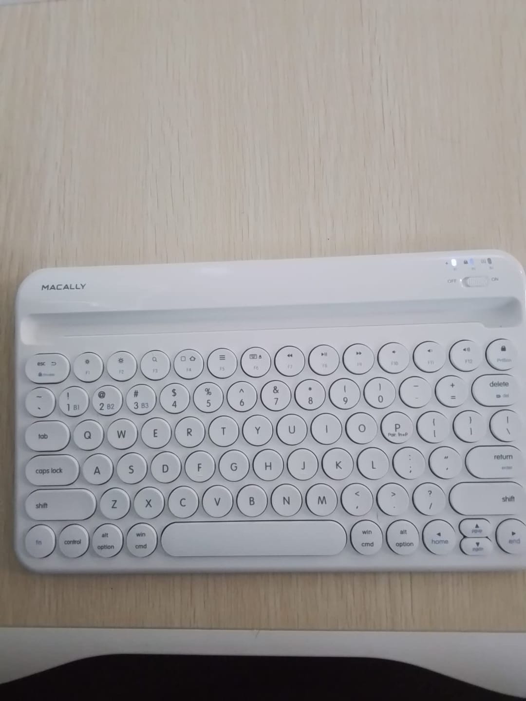 Customer photo review of iPad Keyboard Bluetooth | & Mac, iPhone