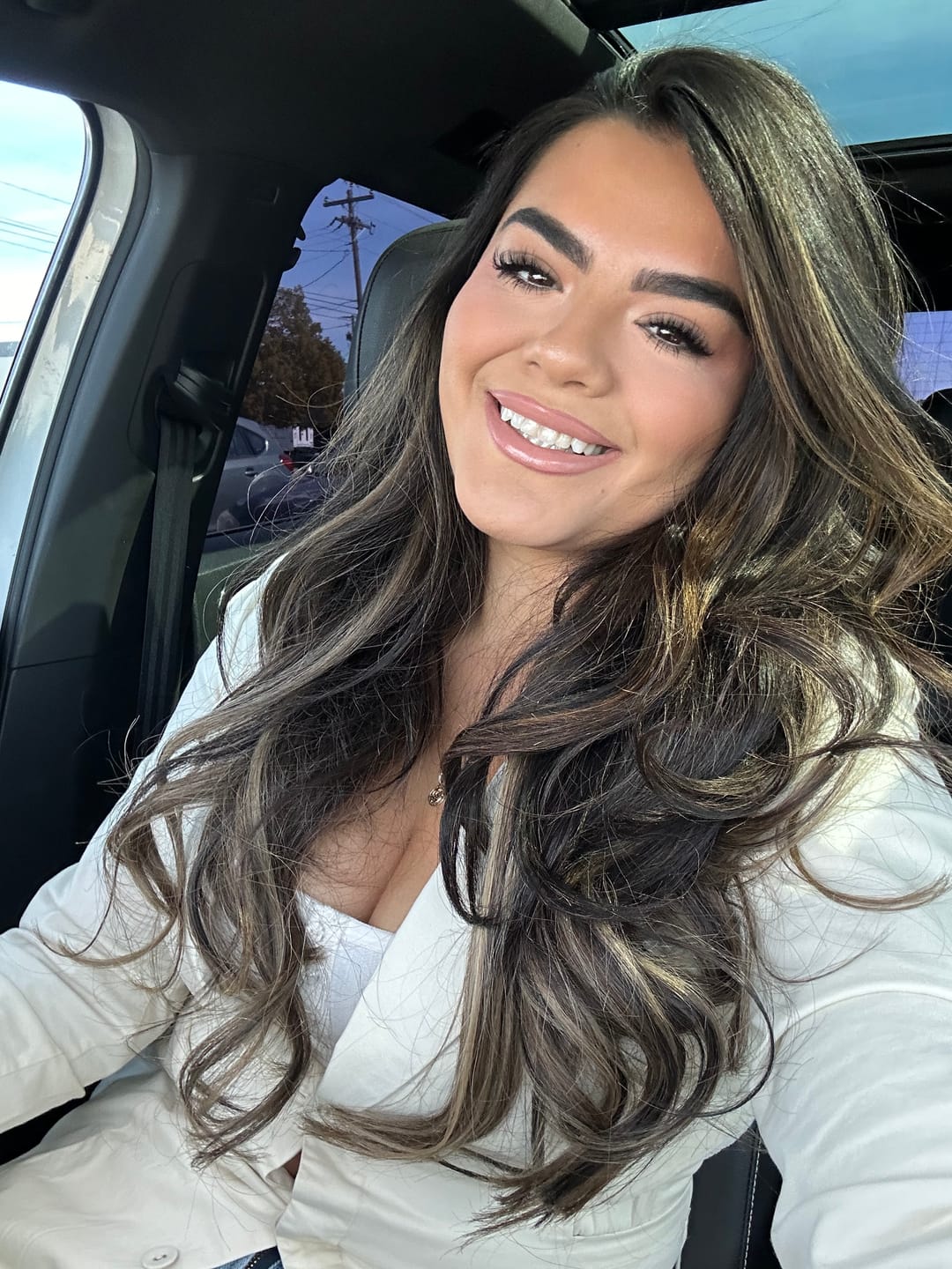 Customer photo review of Beige/Brown Highlights  DIY Hair Extensions Home Kit