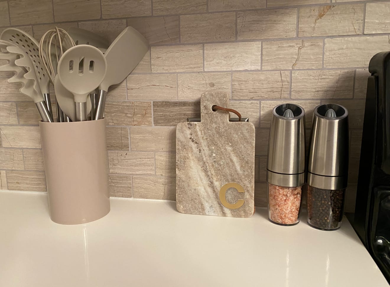 Customer photo review of Automatic Salt & Pepper Grinder Set