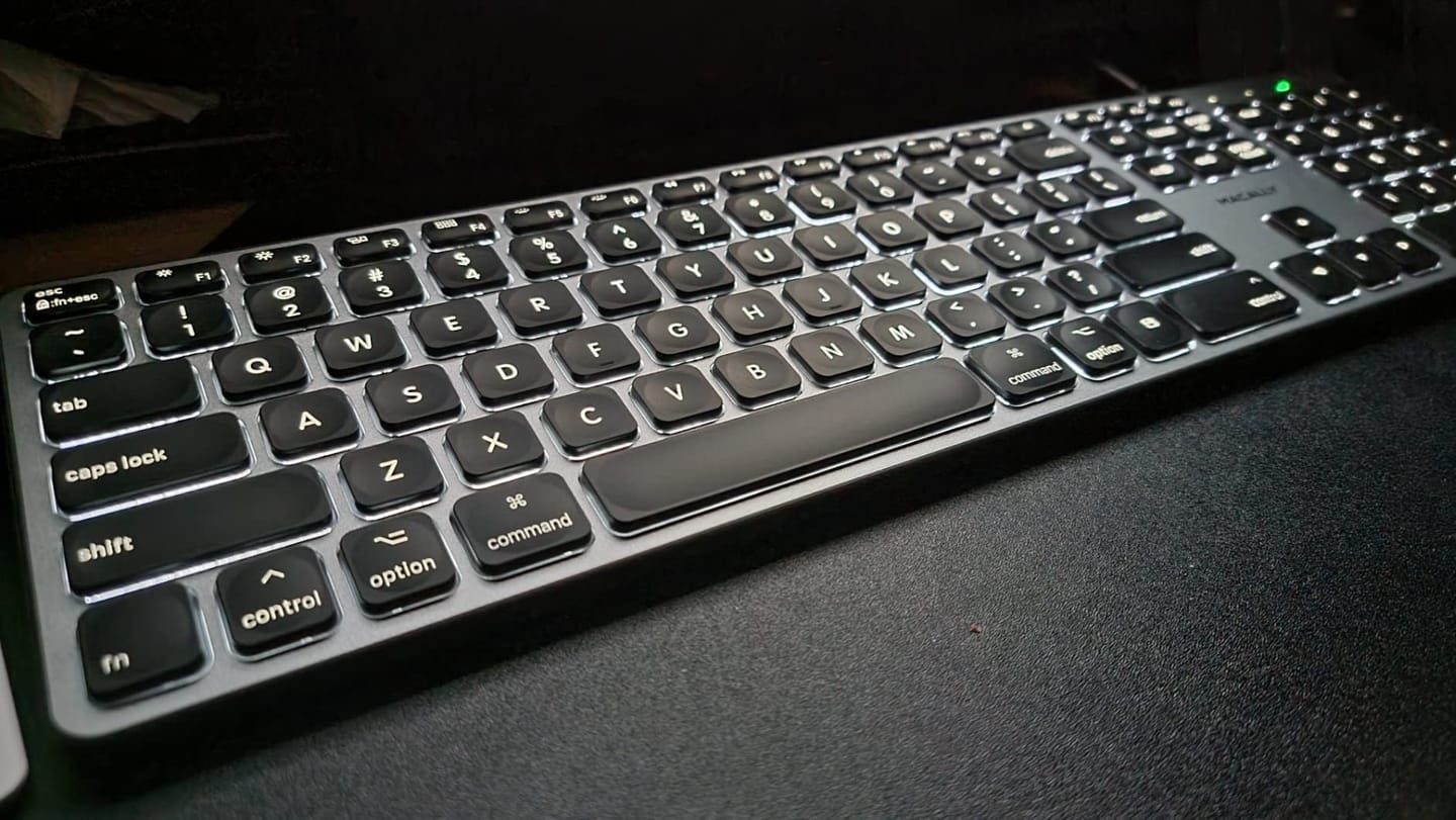 Customer photo review of Backlit Keyboard USB | FullSize/Bright
