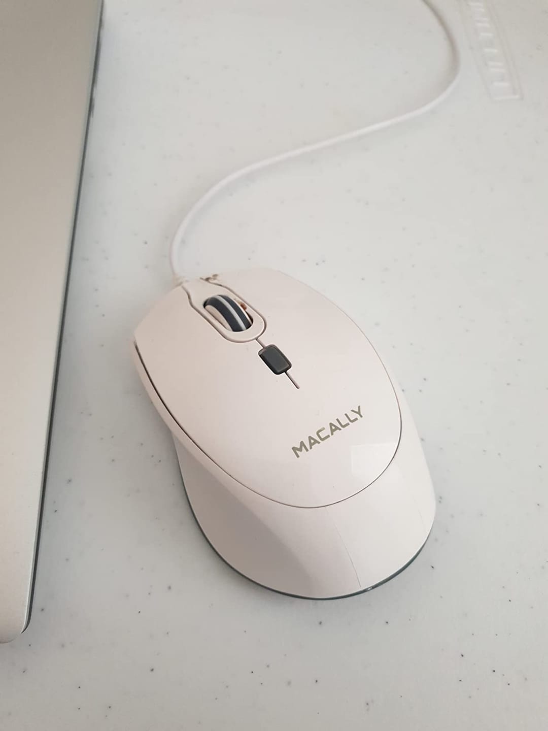 Customer photo review of USB C Mouse | Ultra Quiet & Comfortable