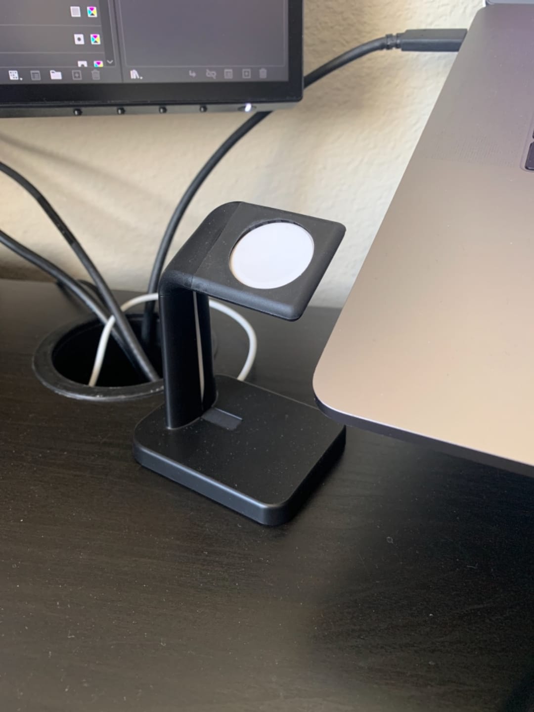 Customer photo review of Apple Watch Charger | All iWatch Series (Black)