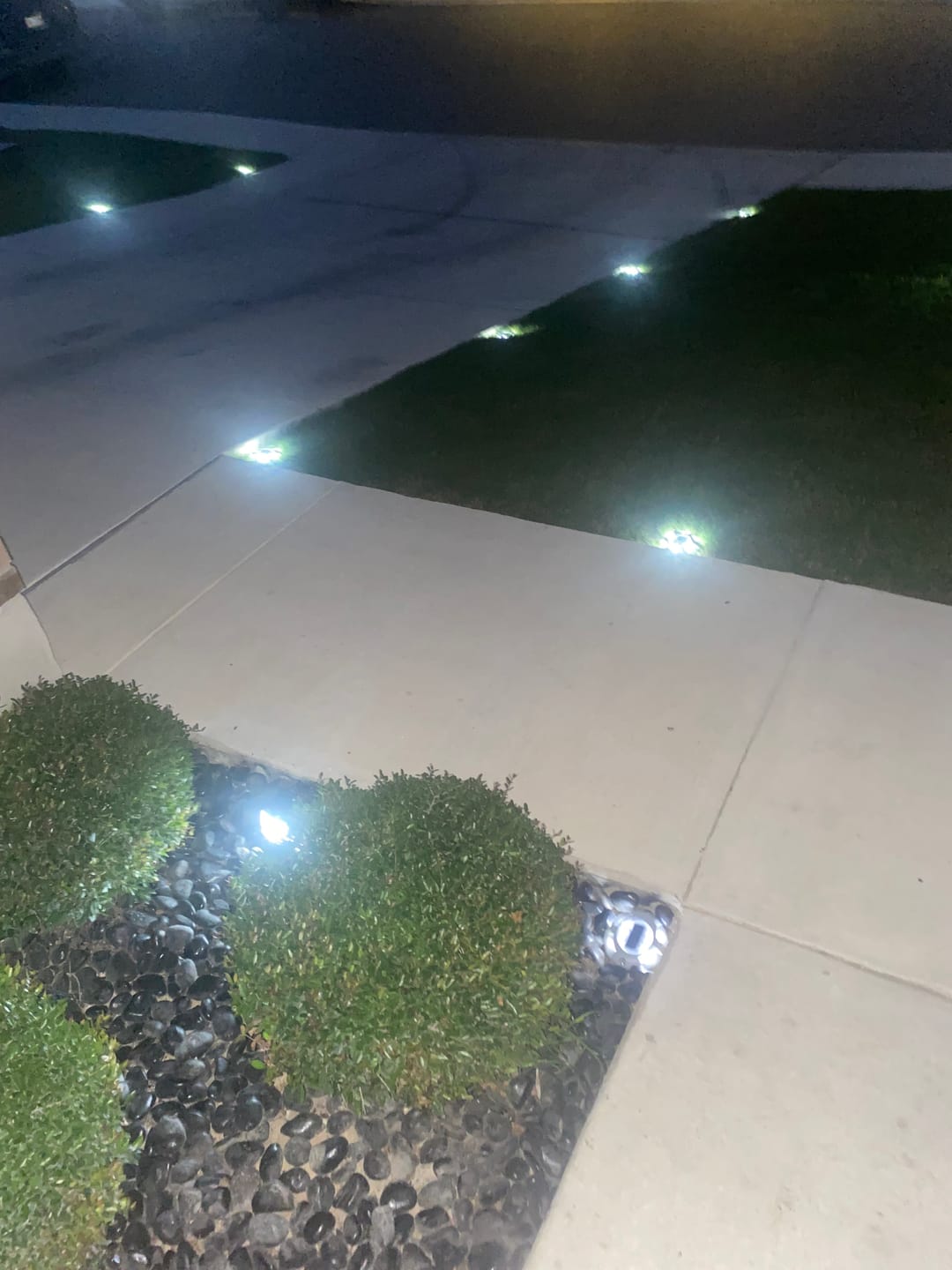 Customer photo review of TSUN Grey Shell White Solar Deck Lights