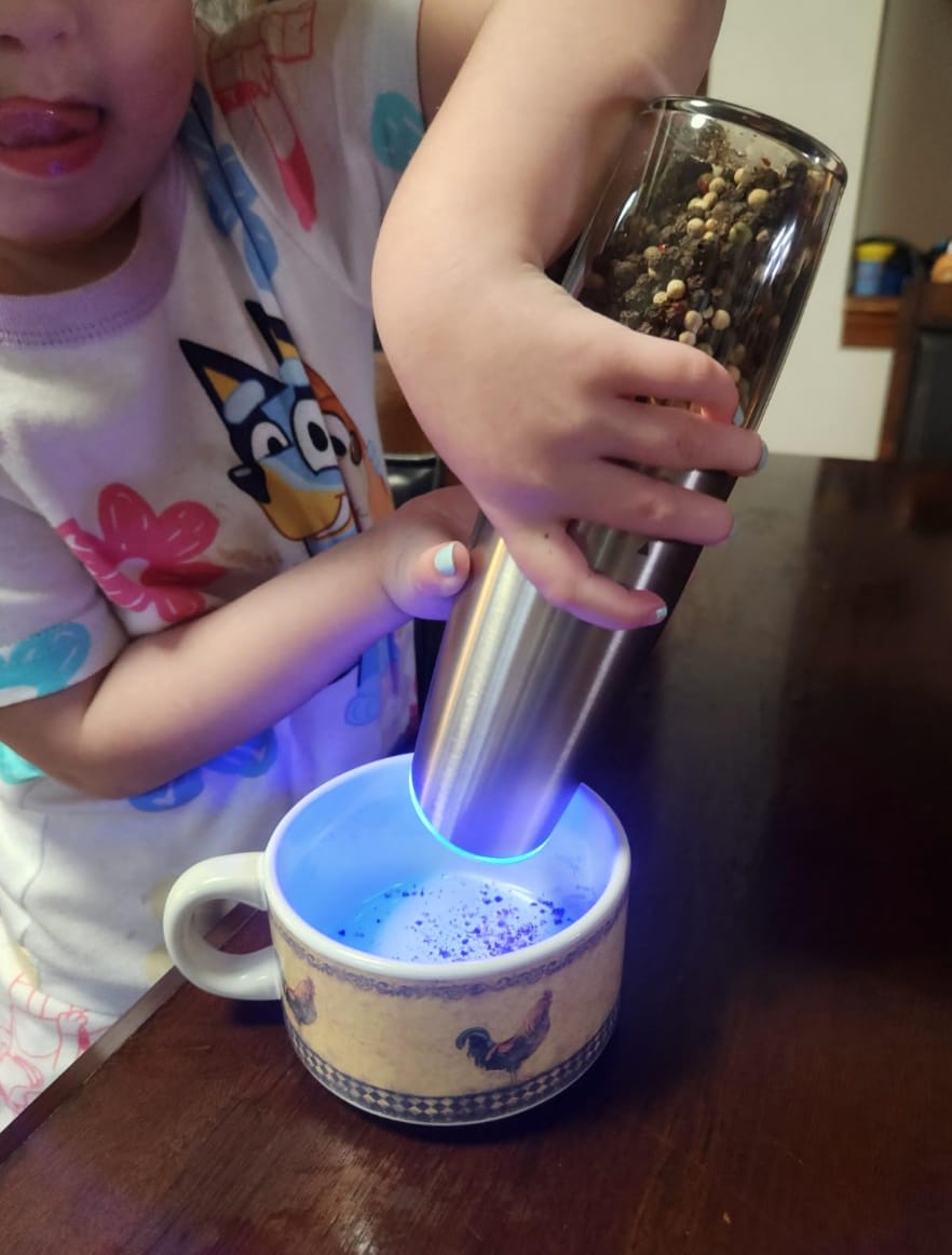 Customer photo review of Automatic Salt & Pepper Grinder Set