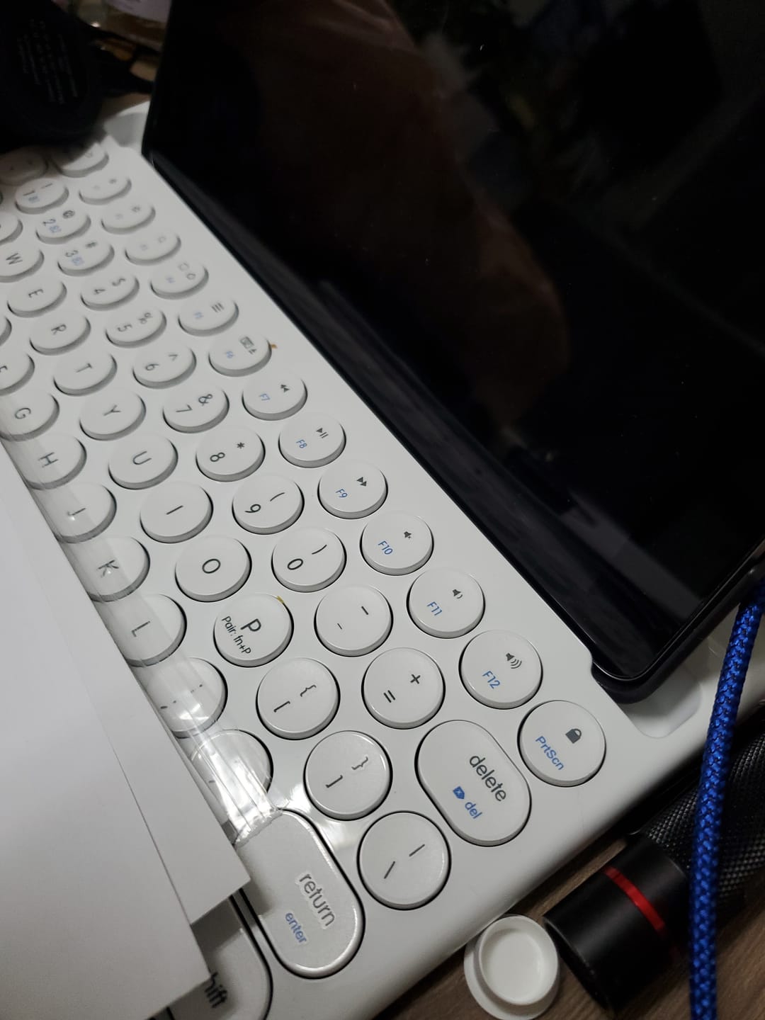 Customer photo review of iPad Keyboard Bluetooth | & Mac, iPhone