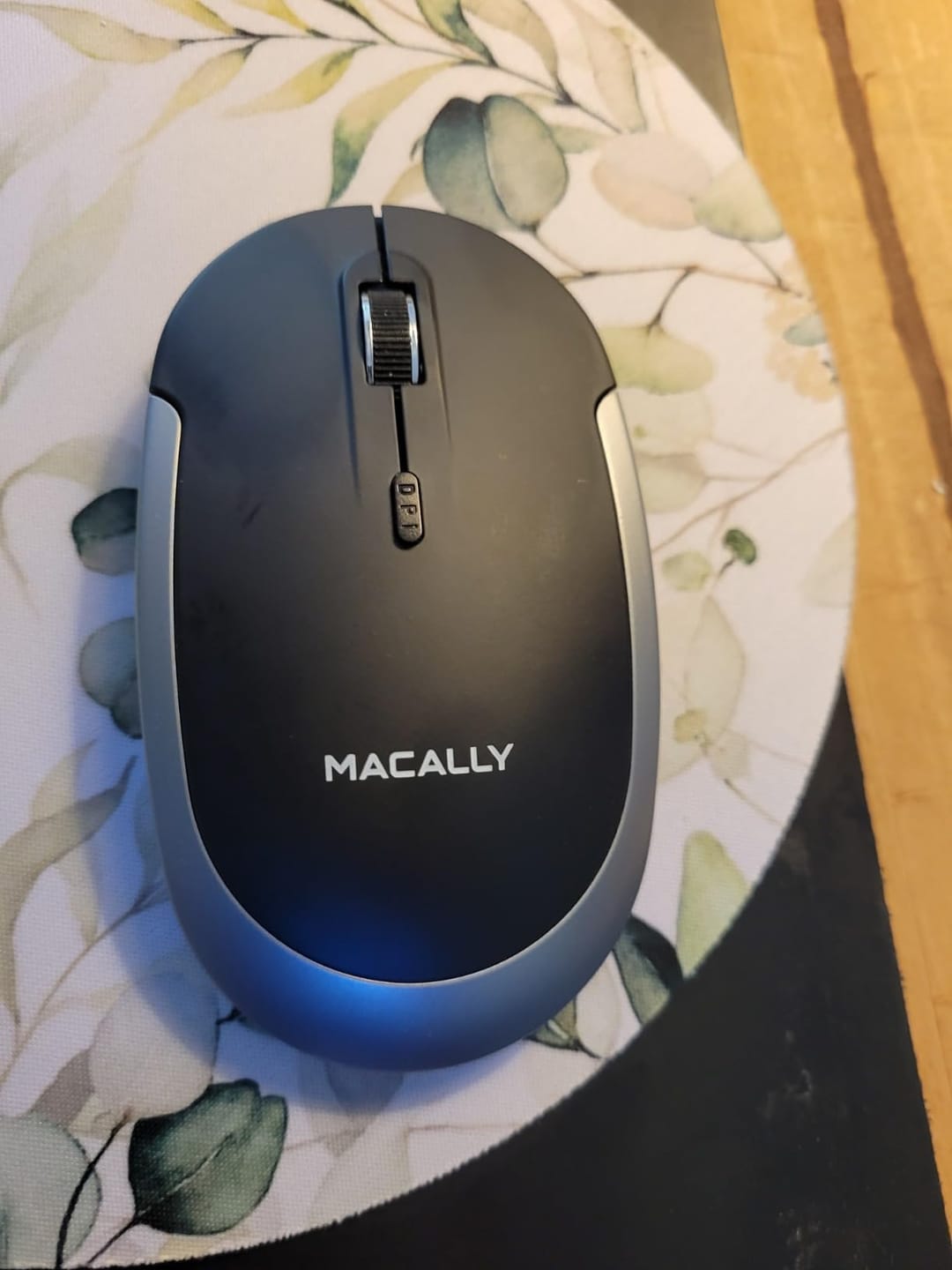 Customer photo review of Bluetooth Mouse | 3 Button Quiet Click