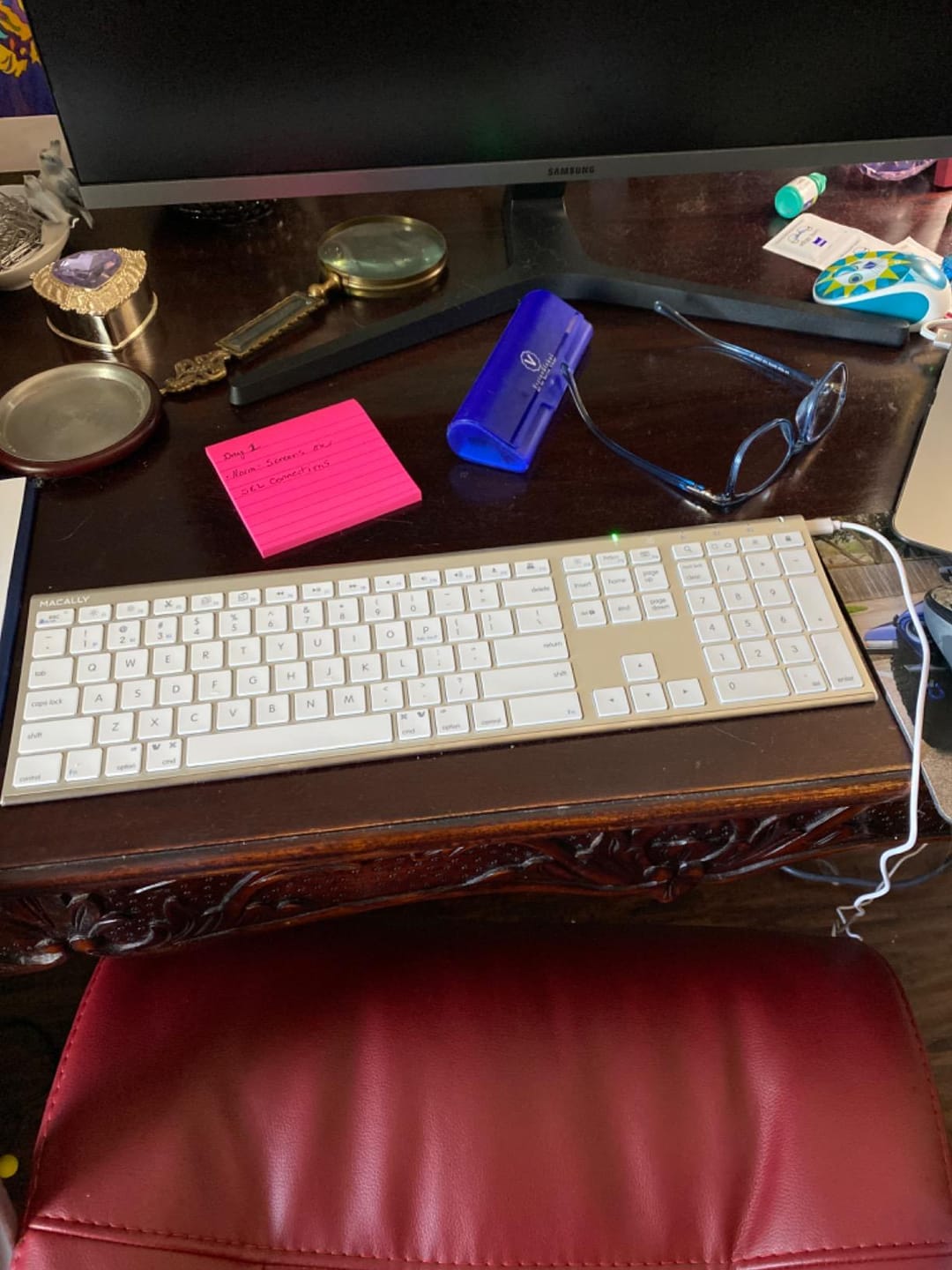 Customer photo review of The Everyday Bluetooth Keyboard for Mac