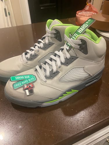 Customer photo review of Air Jordan 5 Retro 'Green Bean' 2022