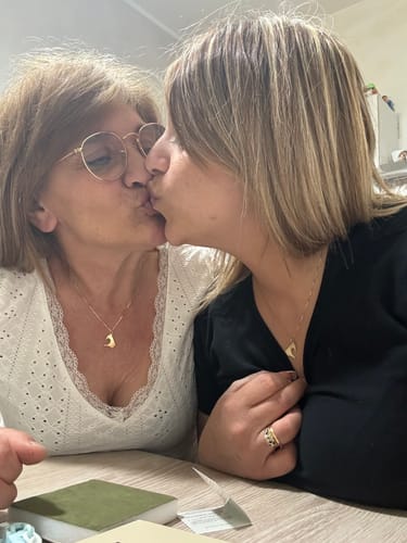 Customer photo review of Collana coppia Cuore Con Mani