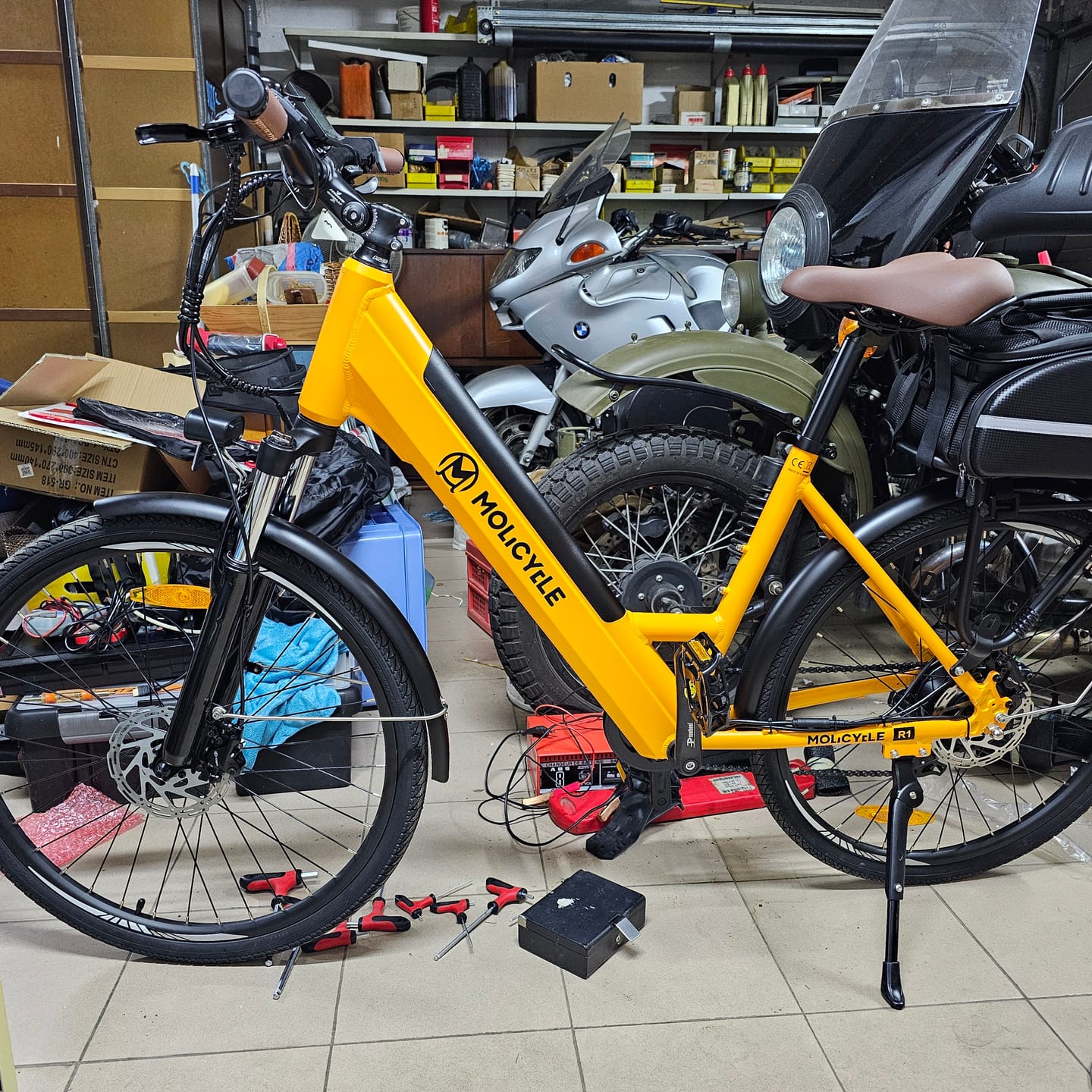 Customer photo review of Molicycle R1 250W 26" Electric Trekking Bike City E-bike 14.5Ah Support APP