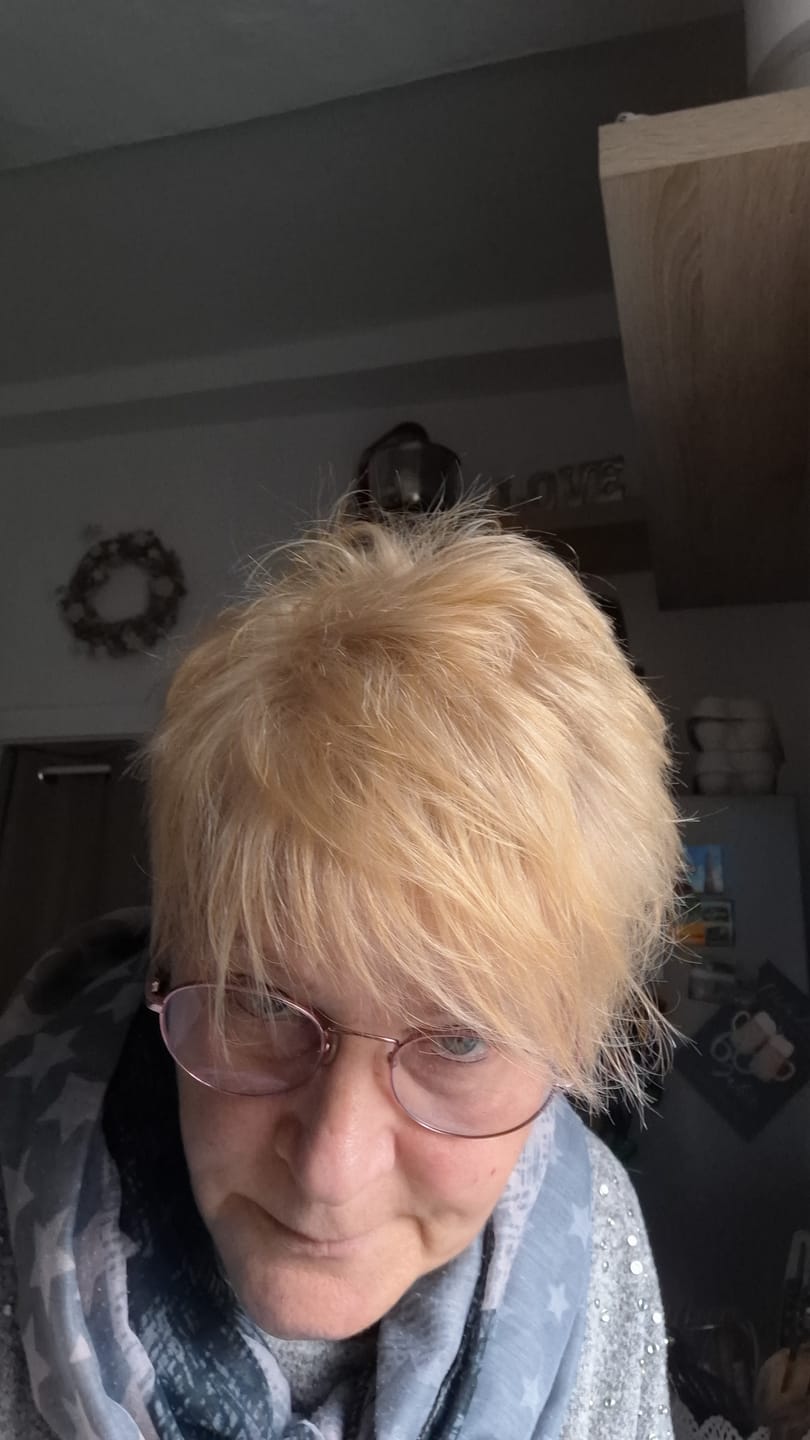 Customer photo review of Prima Blonde Silberglanz-Shampoo für kühle Blondtöne