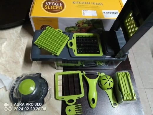 Customer photo review of All In 1 Chopping Container