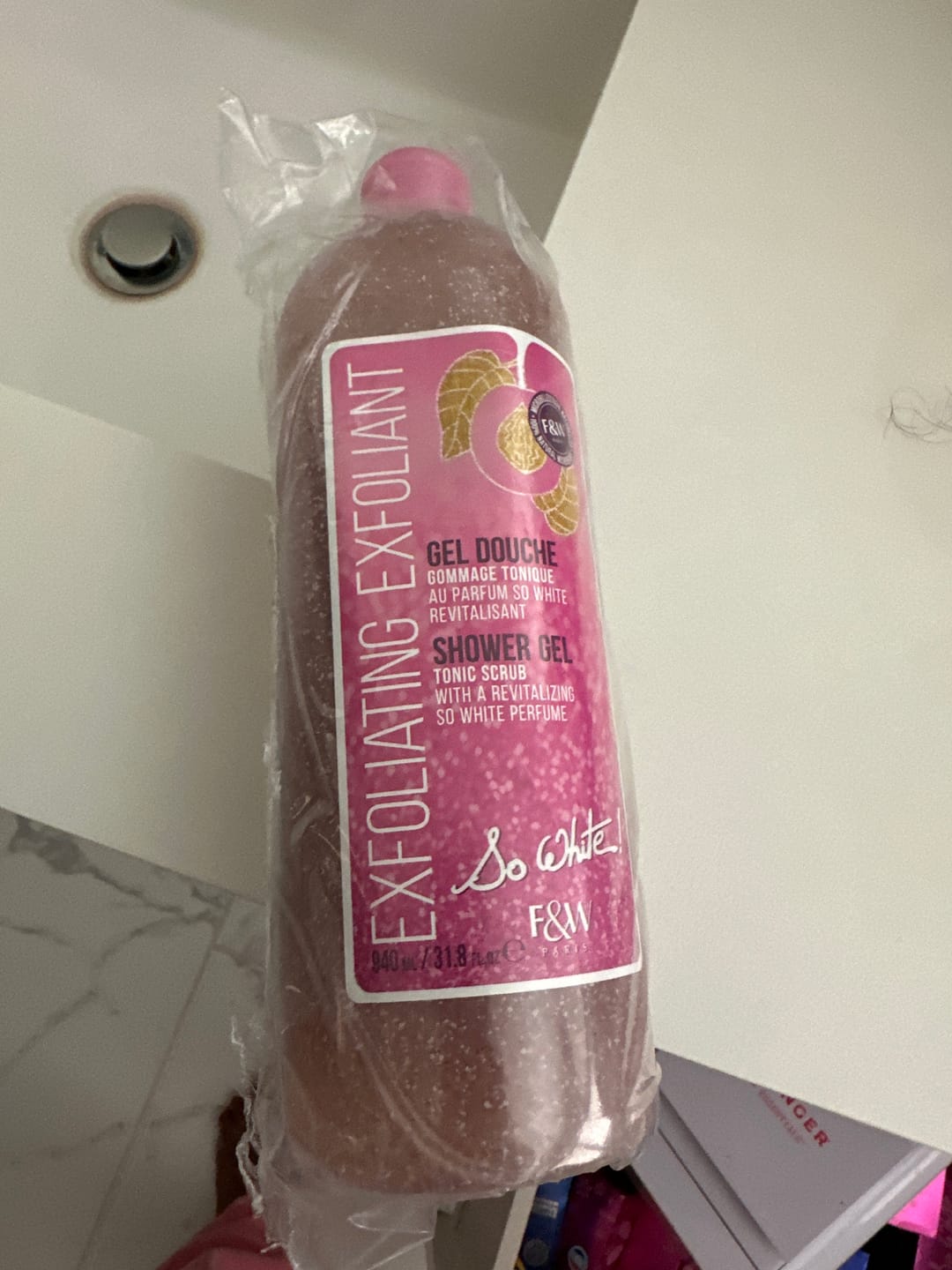 Customer photo review of Fair and White So White! Exfoliating Shower Tonic Scrub 940ml / 31.78 fl oz