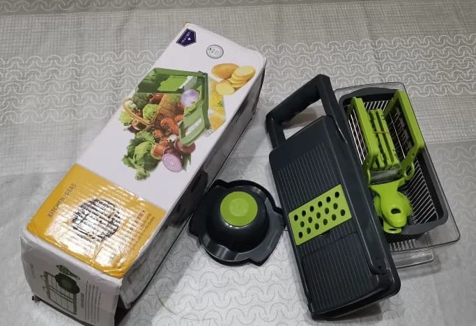 Customer photo review of All In 1 Chopping Container