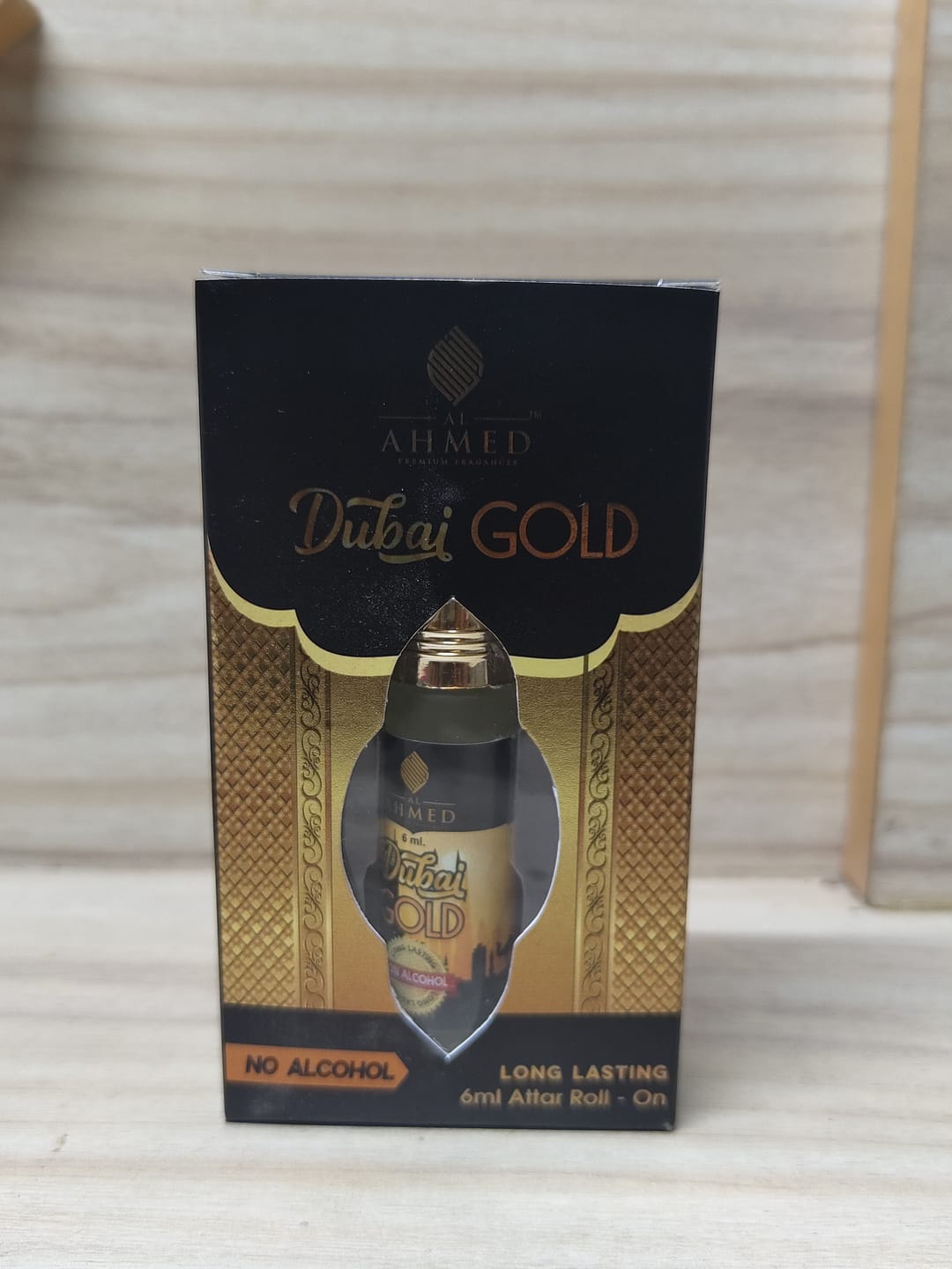 Customer photo review of Al Ahmed Dubai Gold Attar Roll on Perfume | Long lasting Fragrance Perfume For Men and Women | 100% Alcohol Free Attar Perfume | 6ml)