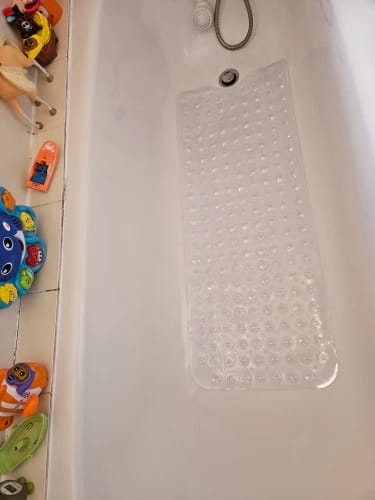 Customer photo review of Stick-N-Stay Shower Mat
