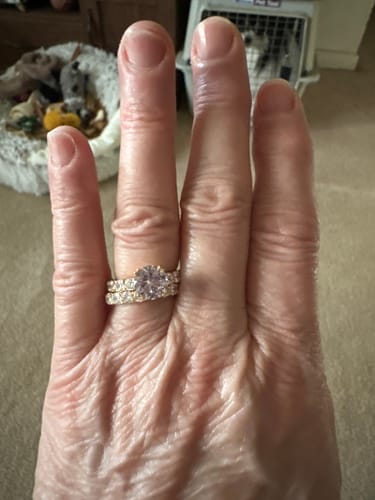 Customer photo review of Moissanite 2.0 Carat Engagement Ring Promise Ring For Women