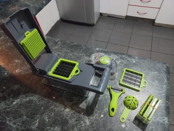 Customer photo review of All In 1 Chopping Container