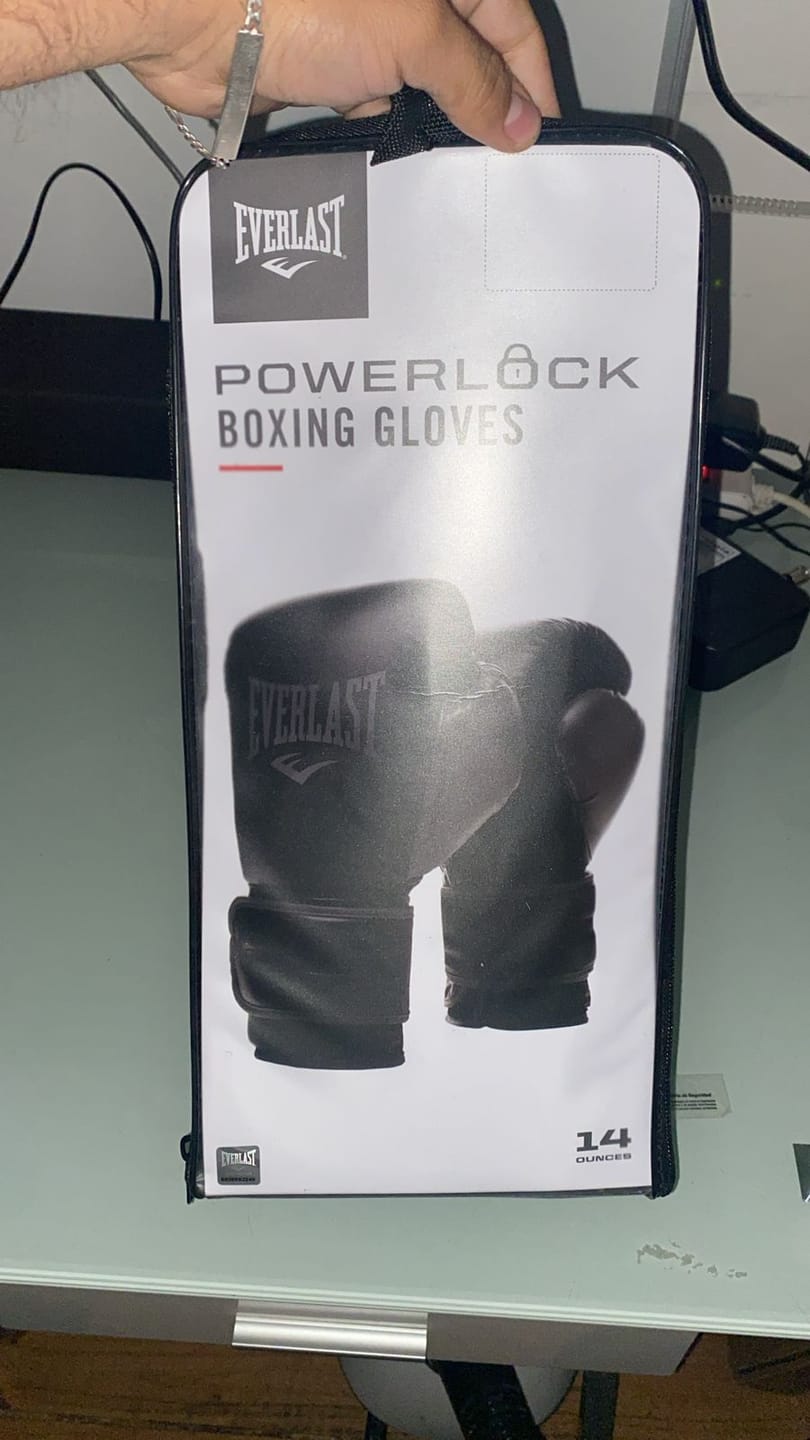 Customer photo review of Guantes De Box Powerlock 2 TR Hook & Loop