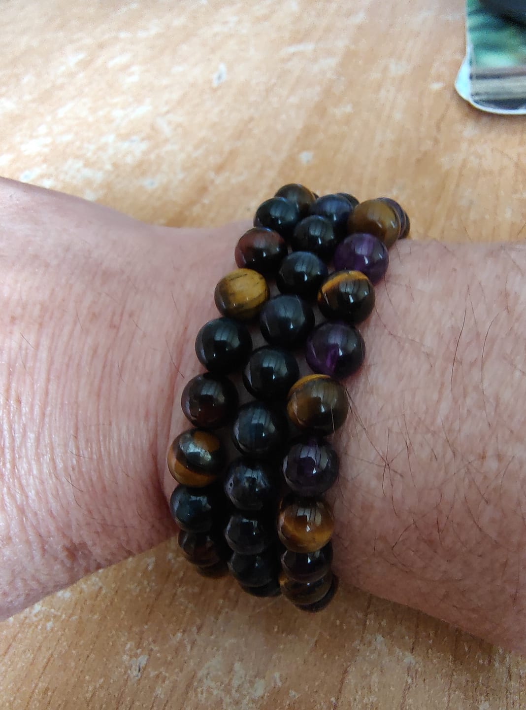 Customer photo review of Bracelet "Ange Gardien" en Oeil de Faucon