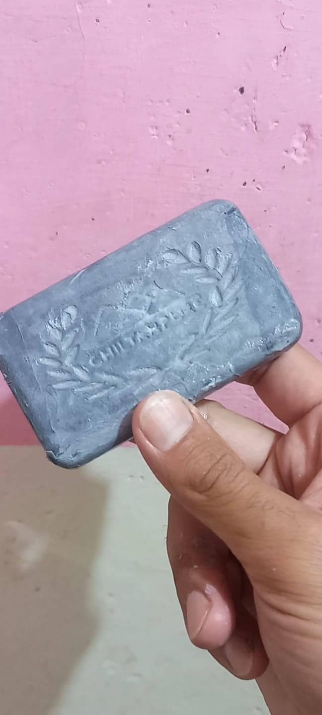 Customer photo review of Pakistan’s Best Selling Activated Charcoal Soap - Exfoliating Deep Cleanser, Removes Dirt & Impurities, Reduces Acne & Blemishes- 💯 Organic