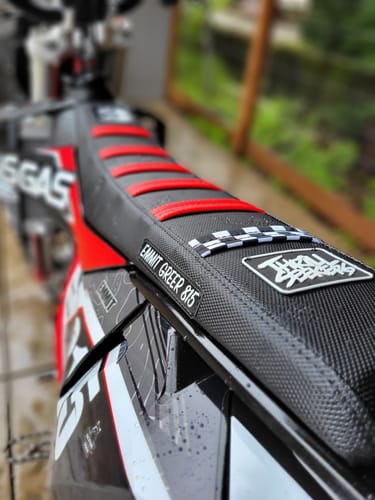 Customer photo review of Custom Seat Cover: 21-'24 MC85