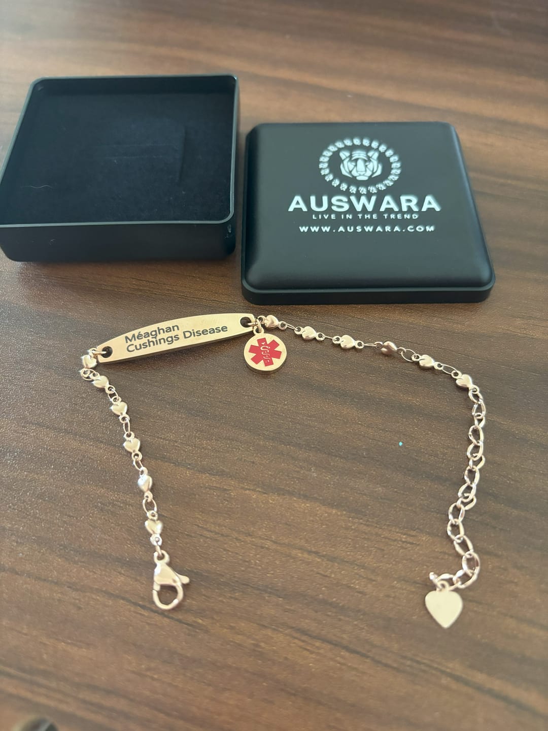 Customer photo review of Personalised Medical Alert Heart Link Bracelet - Rose Gold