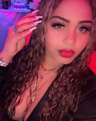 Customer photo review of Sarah