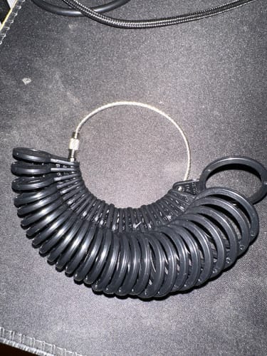 Customer photo review of B&CO Ring Sizer