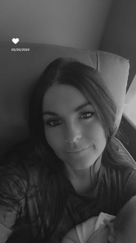 Customer photo review of Fluffy Russian DIY Lash Extensions Starter Set