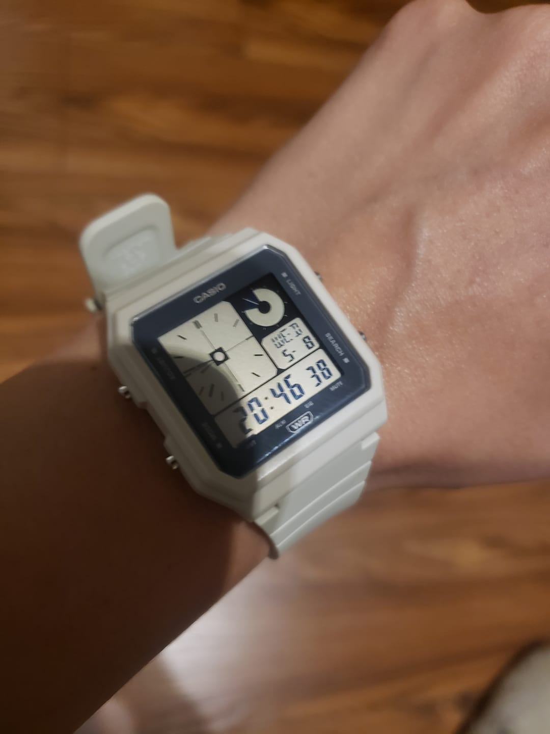 Customer photo review of Reloj Casio Vintage LF-20W-8ADF Twin-Graph Reissue Resina