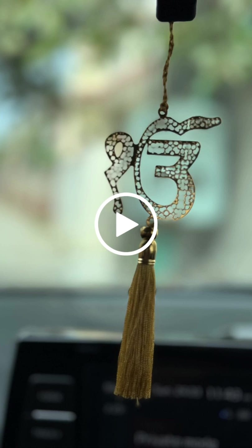 Customer video review of Car Hanging - Ek Onkar