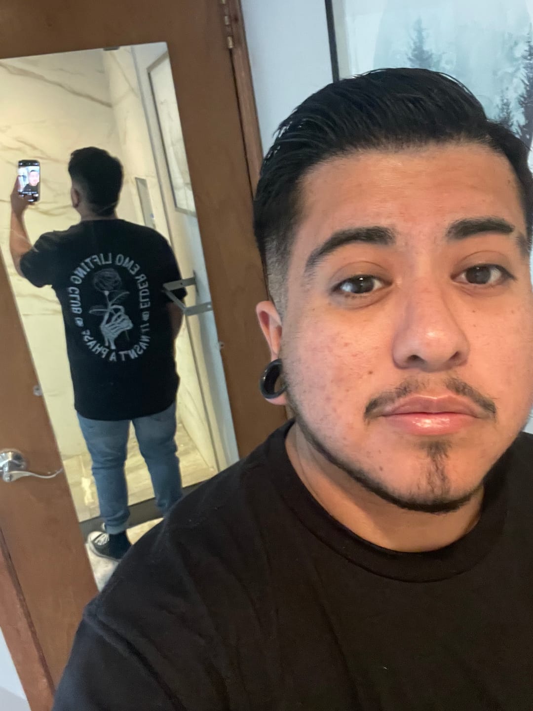Customer photo review of Elder Emo Lifting Club Tee