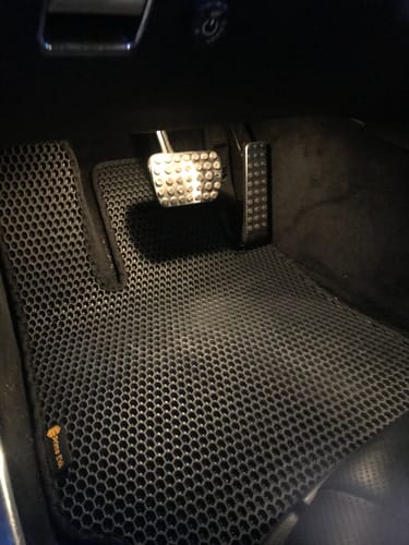 Customer photo review of Dywaniki samochodowe na zamówienie - Przód