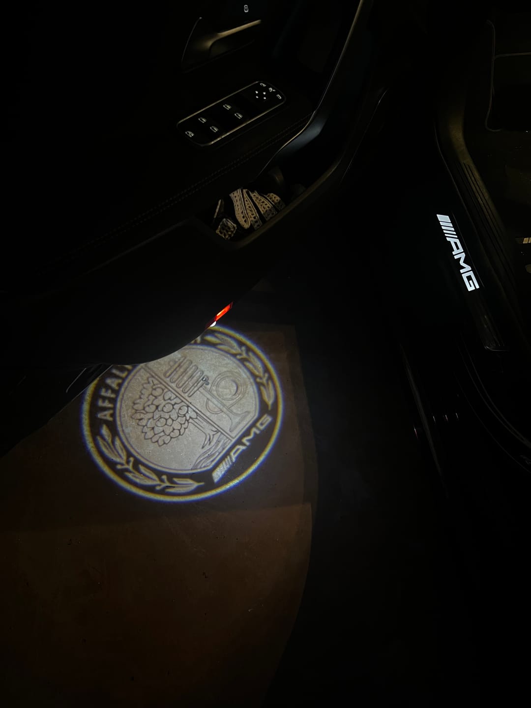 Customer photo review of EuroLuxe Mercedes Benz LED Car Door Welcome Logo Shadow Lights