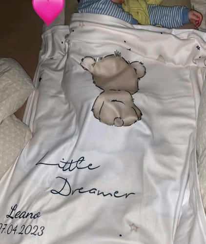 Customer photo review of Soft-Peach Kinderdecke mit Namen Motiv LITTLE DREAMER 75x100cm