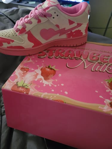 Customer photo review of Saga Skywalker “Strawberry Milk”