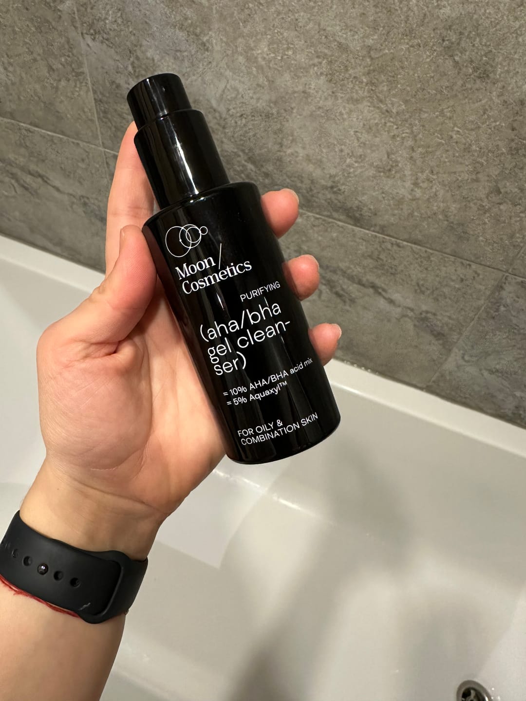Customer photo review of Rūgštinis veido prausiklis nuo spuogų