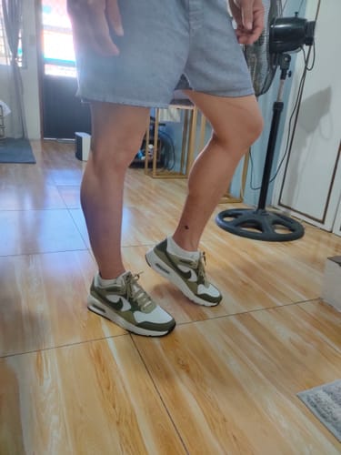 Customer photo review of Nike Men's Air Max SC Running Shoes