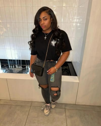 Customer photo review of Curtain Bangs 13x4 Lace Wig Chic Retro Body Wave Human Hair Wigs with Adjustable Strap