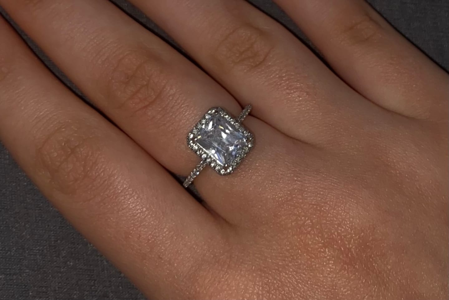 Customer photo review of Big Shine Ring | 18K vergoldet