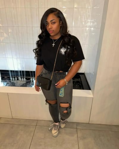 Customer photo review of Curtain Bangs 13x4 Lace Wig Chic Retro Body Wave Human Hair Wigs with Adjustable Strap