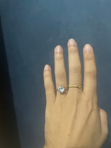 Customer photo review of Anel Solitário Beout Banhado em Ouro 18k