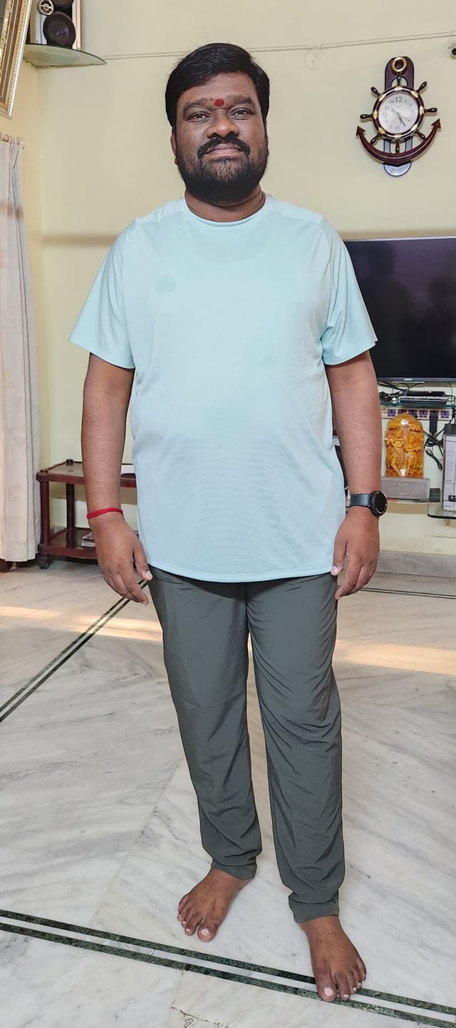 Customer photo review of AQUA Stain Free White Shirts