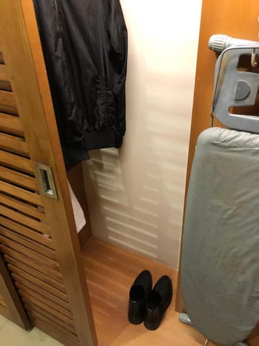 Customer photo review of Chelsea Boots - Black Polished Leather (Crepe Sole)