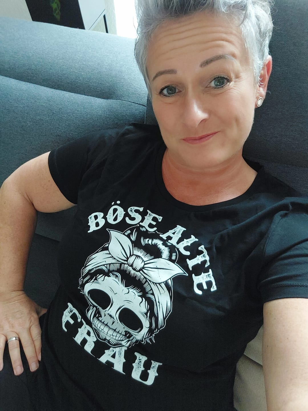 Customer photo review of Böse alte Frau - Damen T-Shirt