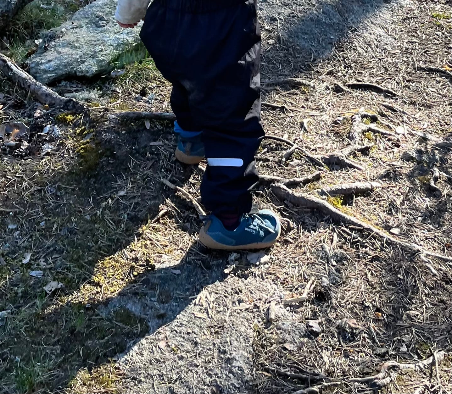 Customer photo review of Vaistoa Kiva lasten paljasjalkatennarit