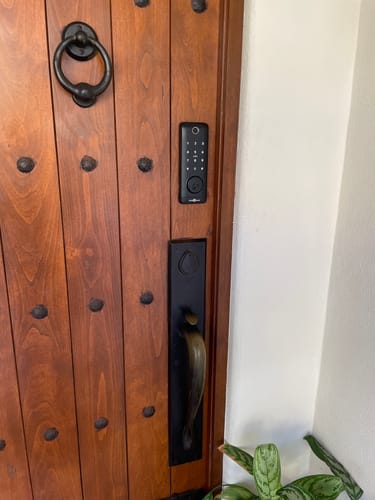 Customer photo review of Cerradura Inteligente TOCK250X-TL