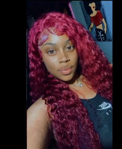 Customer photo review of 99J Burgundy Curly Hair Undetectable Glueless HD Lace Frontal Wig