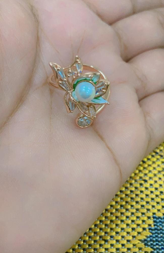 Customer photo review of Dazzling Fleur Silver Ring